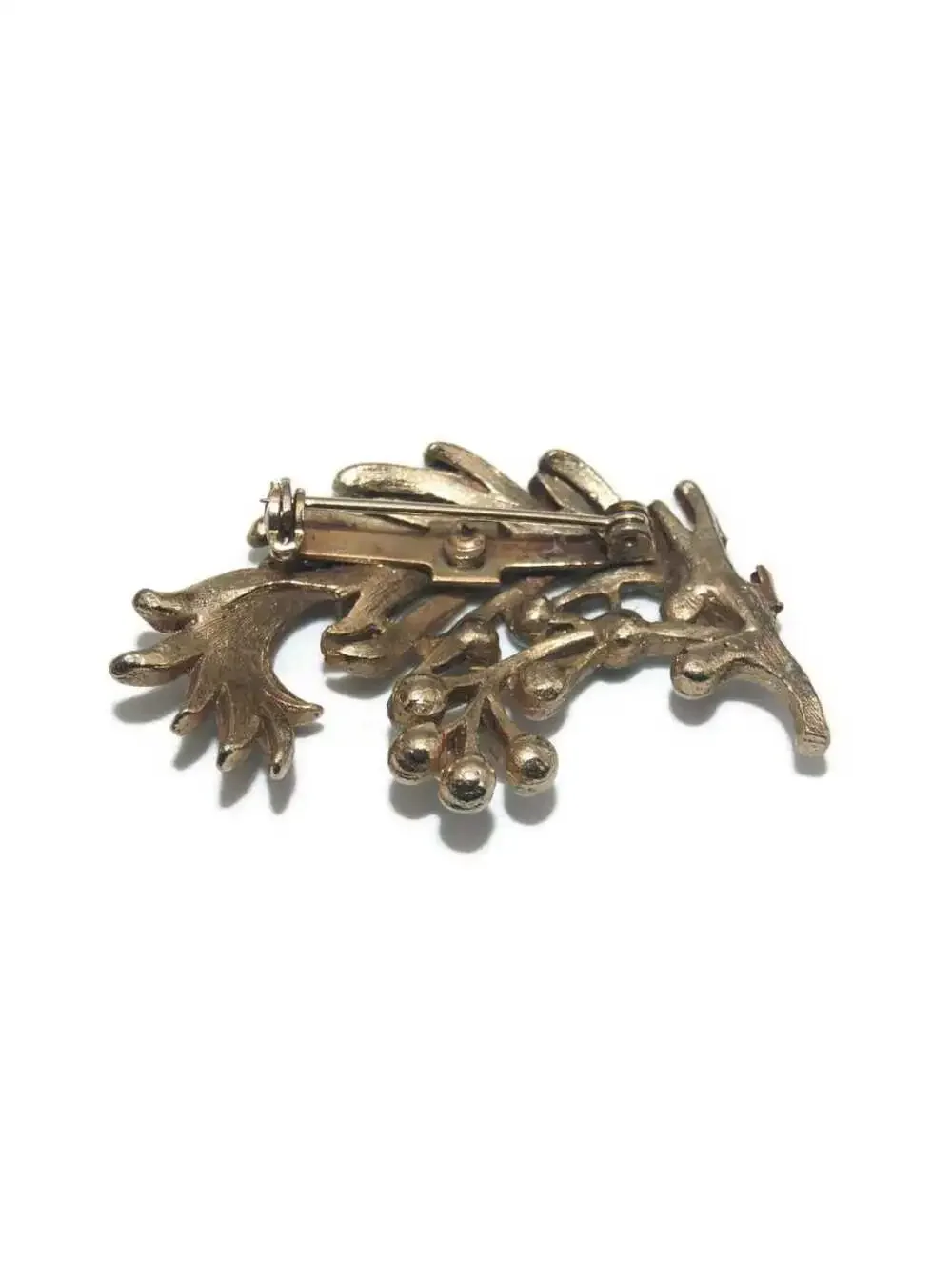 VTG Gold Tone Leaf Branch Brooch, Blue Rhinestones, Blue Pearls, White Pearls.